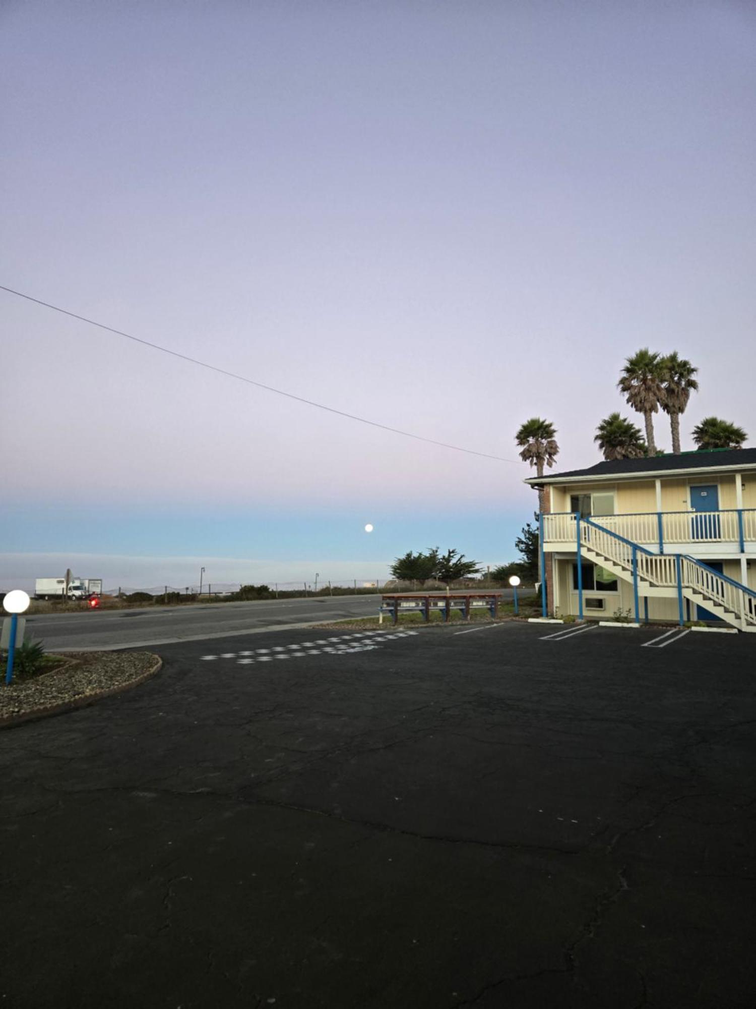 Coast Riders Inn San Simeon Exteriör bild